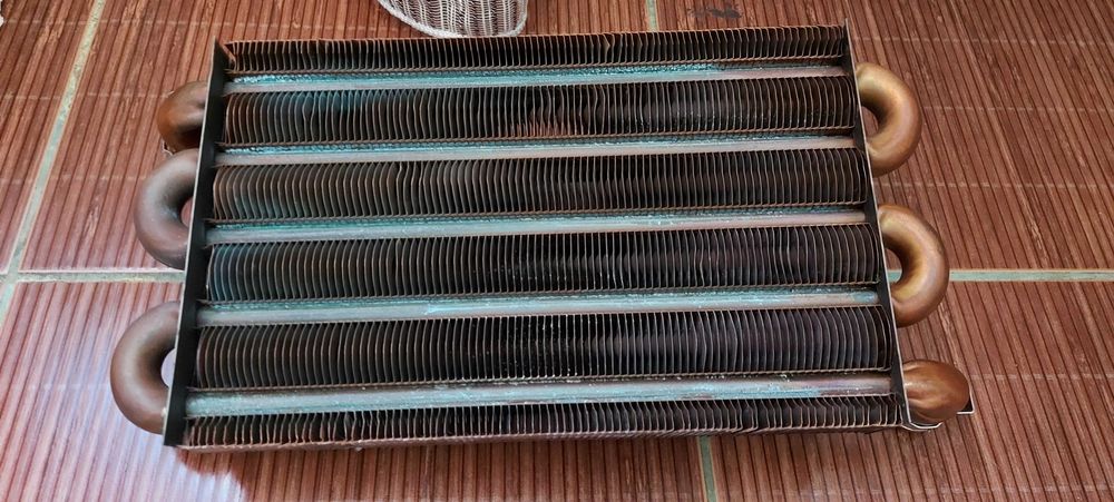 Radiator incalzire apa Vaillant Wuv ro242/3-3