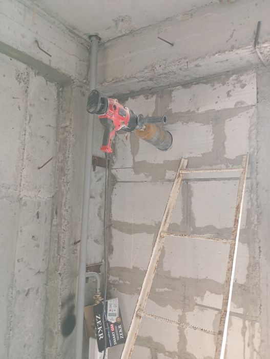 Almazni bureni biton teshish