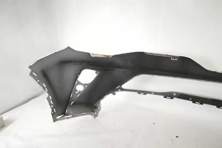 Оригинална предна броня в добро състояние Тойота Ц-ХР / Toyota C-HR Ор