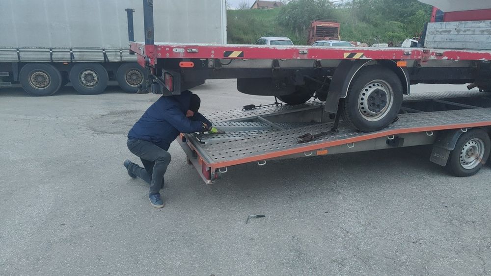 Tractari auto platforma libera non stop Nadlac Arad Ungaria