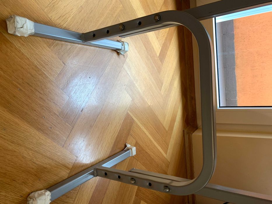 Детски, ученически стол с регулируема височина