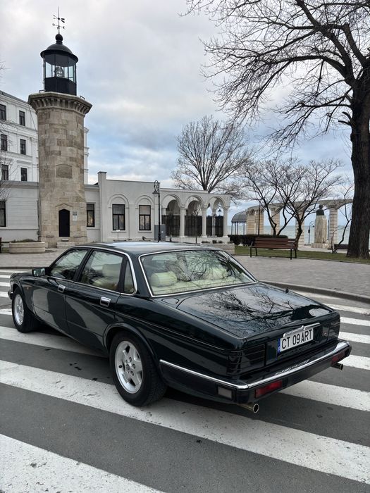 Jaguar XJ6 4.0 – 1994 – British Racing Green – Vehicul Istoric