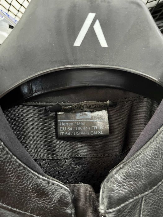 Kожен мото екип PROBIKER PRX- ,2части 54-L ,всички протектори,като нов