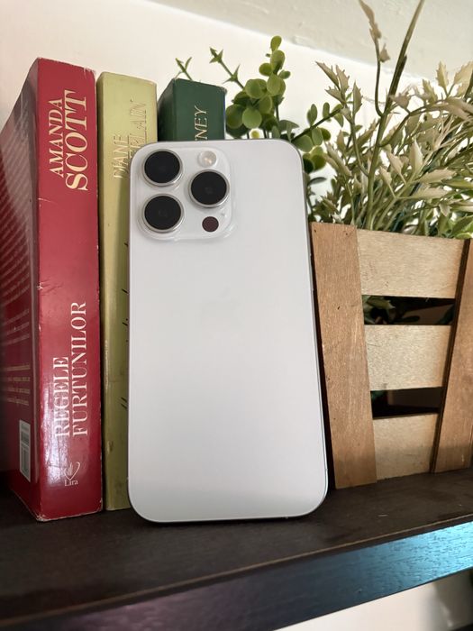 Iphone 16 pro 256 Gb baterie 100%