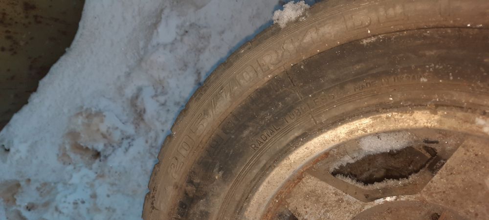 Продам литые диски стояли на волге