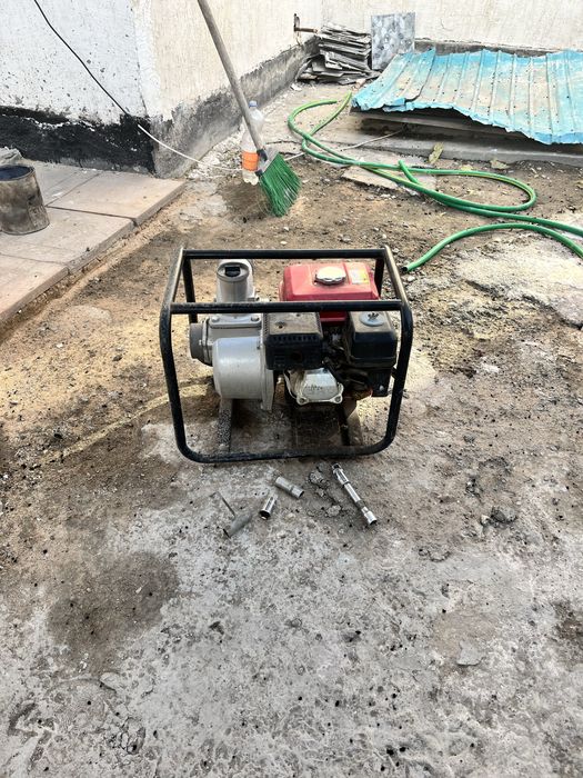 Помпа для откачки воды