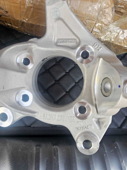 Кулак передний поворотный на BYD SONG PLUS.(левый,правый).