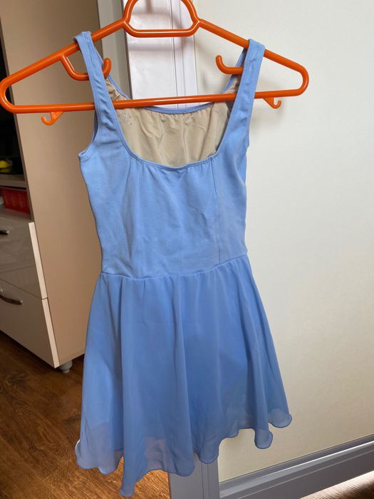 Costum balet fetite 8-10 ani, bumbac, bleu, fara maneci, stare excelen