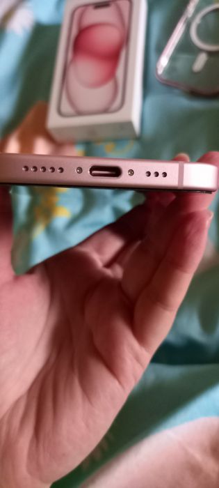 Iphone 15 roz, 128gb