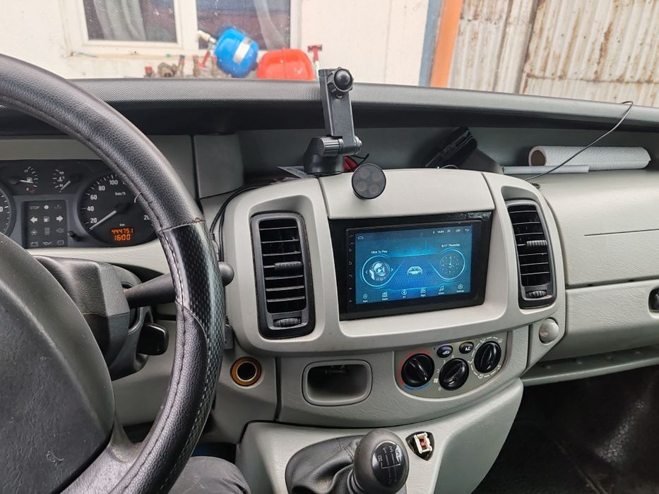 Vând Opel vivaro 1,9