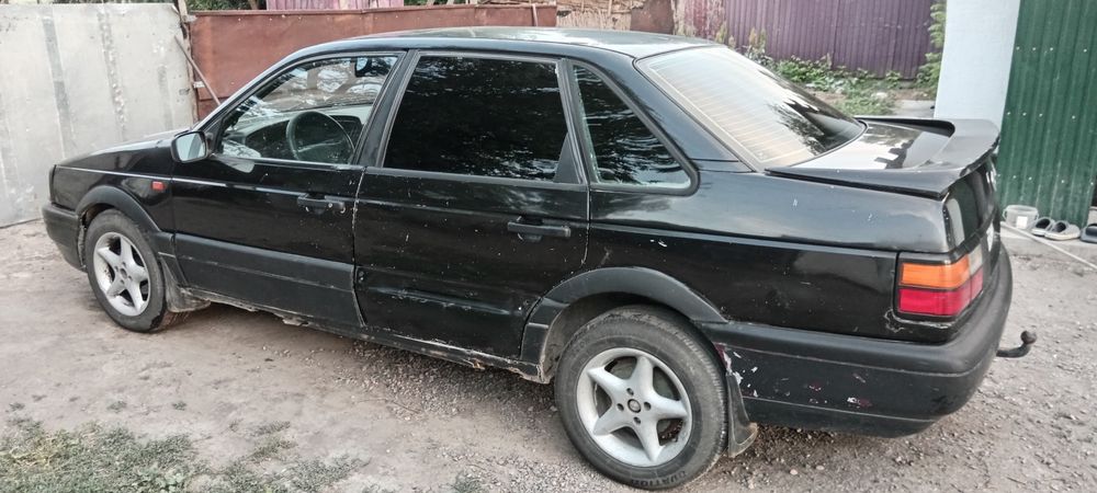 Продам Пассат в3 1.8 л.
