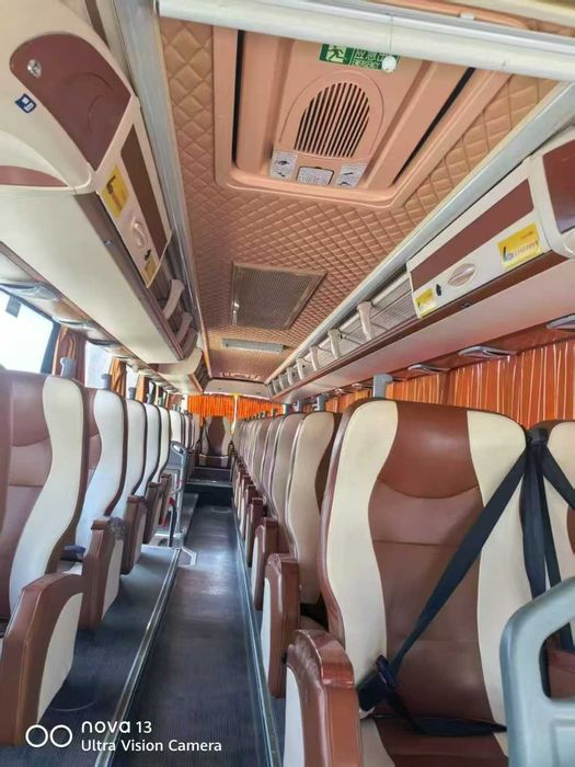 出售2019年3月海格38座2+1大巴车