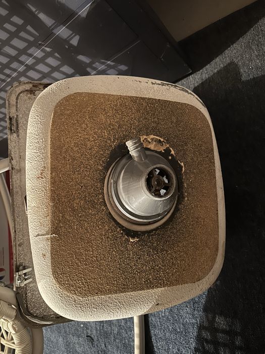 Малка алуминиева мивка