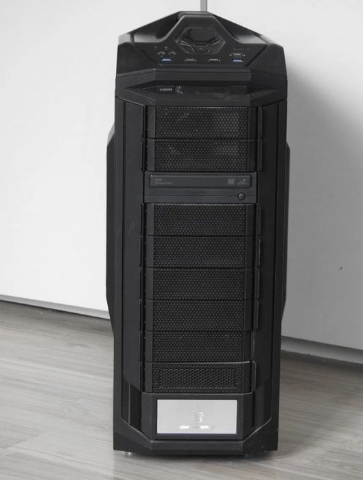 Carcasa Cooler Master Storm trooper Intel amd rtx corsair