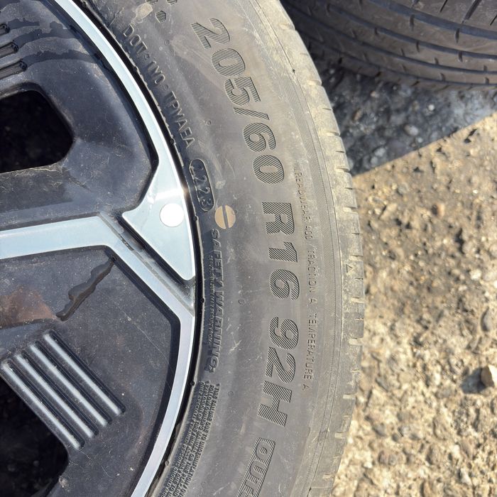 Джант с гуми Kia Niro 16"