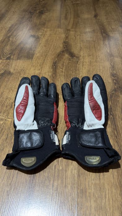 Schiuri Atomic Type SX  + bețe Atomic + manuși piele Reusch