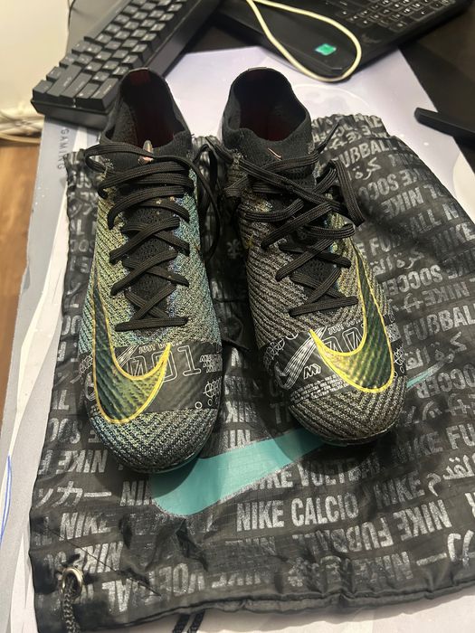 Ghete fotbal Nike Vapor 16