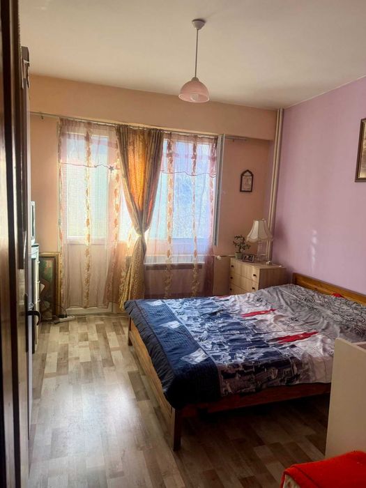 Продава се Двустаен апартамент в Плевен, Сторгозия - 62 кв.м за 699 €/кв.м - Снимка #1