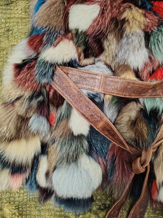 Vând vestă blană de vulpe superbă!