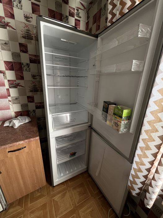 Продам холодильник
