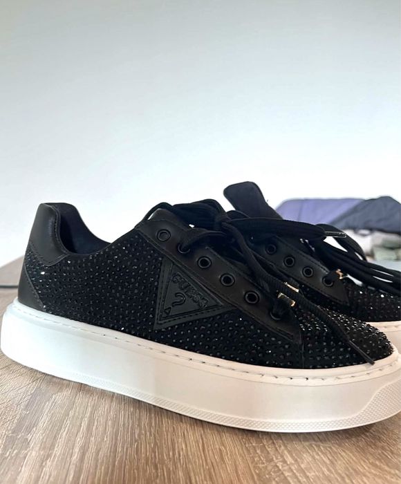 GUESS дамски кецове 38 размер