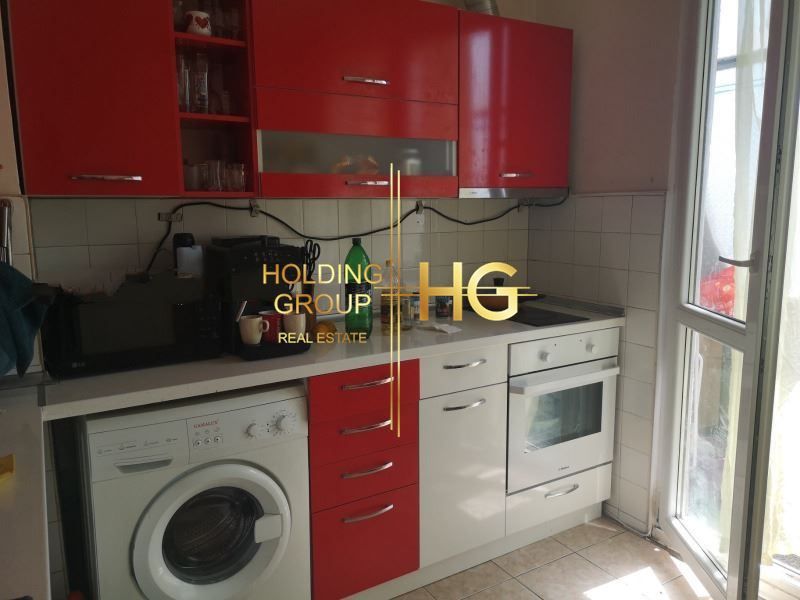 Продава се Тристаен апартамент в Варна, Център - 79 кв.м за 2013 €/кв.м - Снимка #4