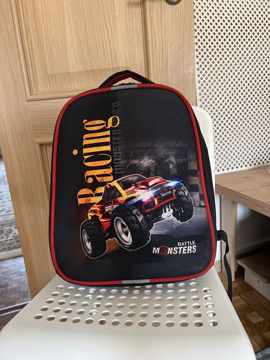 Школьные рюкзаки