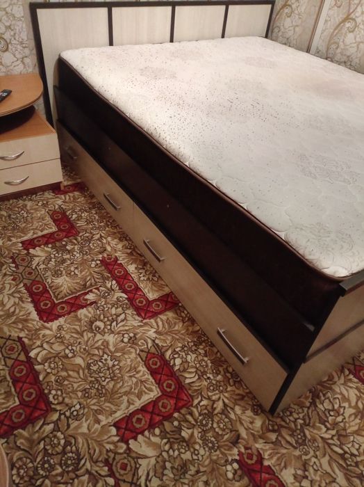 Кровать двухспальная