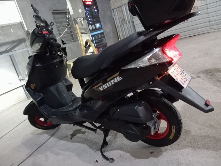 Скутер продается