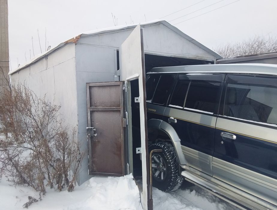 Продам гараж металлический 6на 3.30