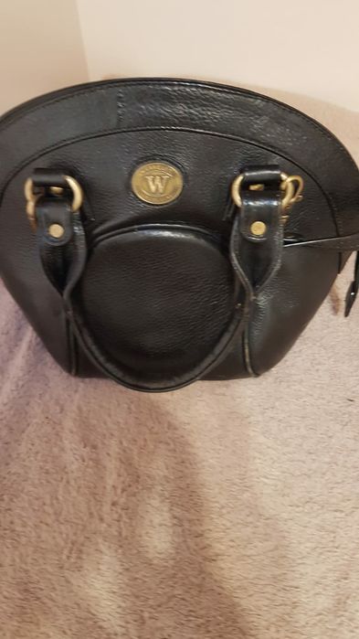 Продам черную сумочку