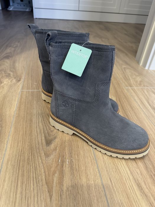 Ботинки с мехом,новые,Timberland