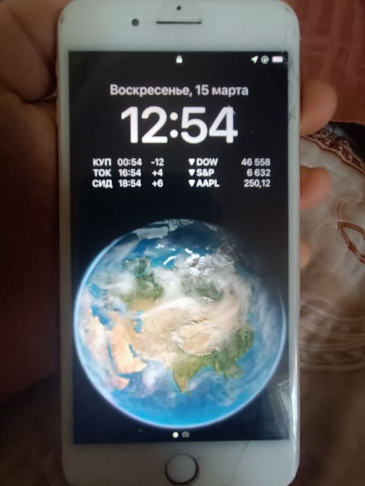 Айфон 8 плюс в отличном состоянии