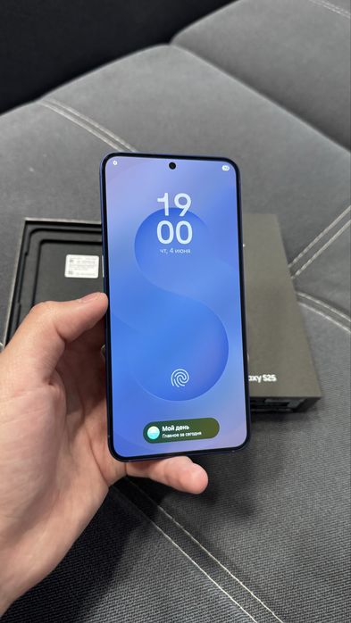Samsung S 25 128 gb