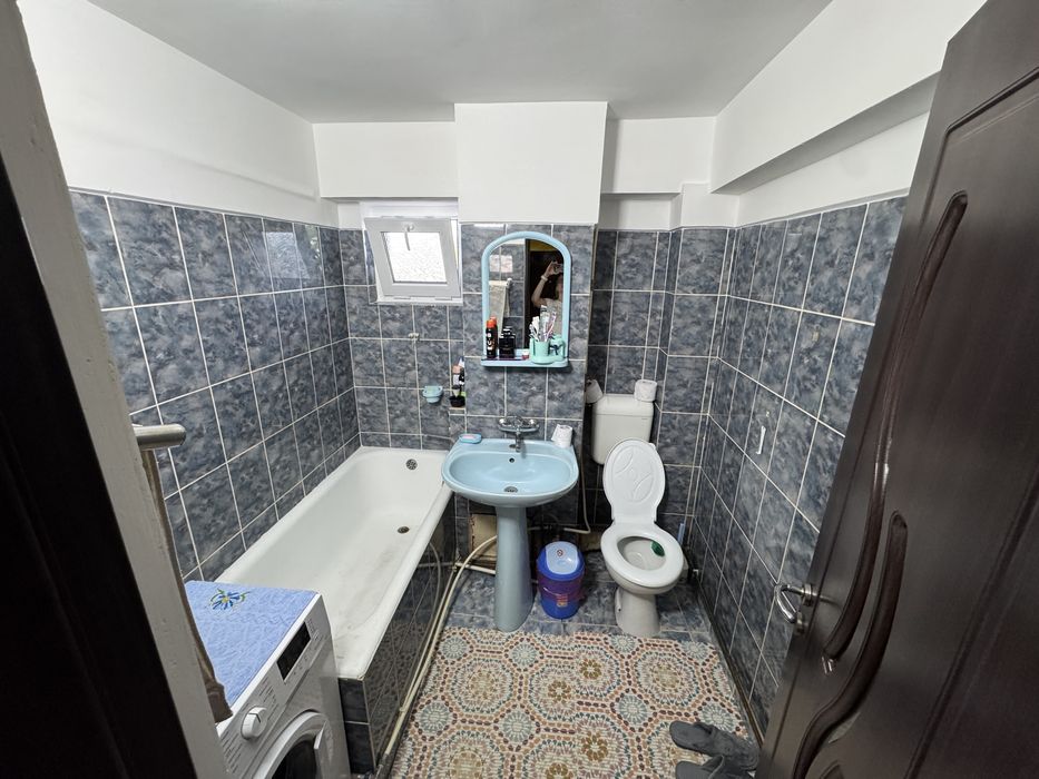 PF vand apartament 2 camere  cu gradina