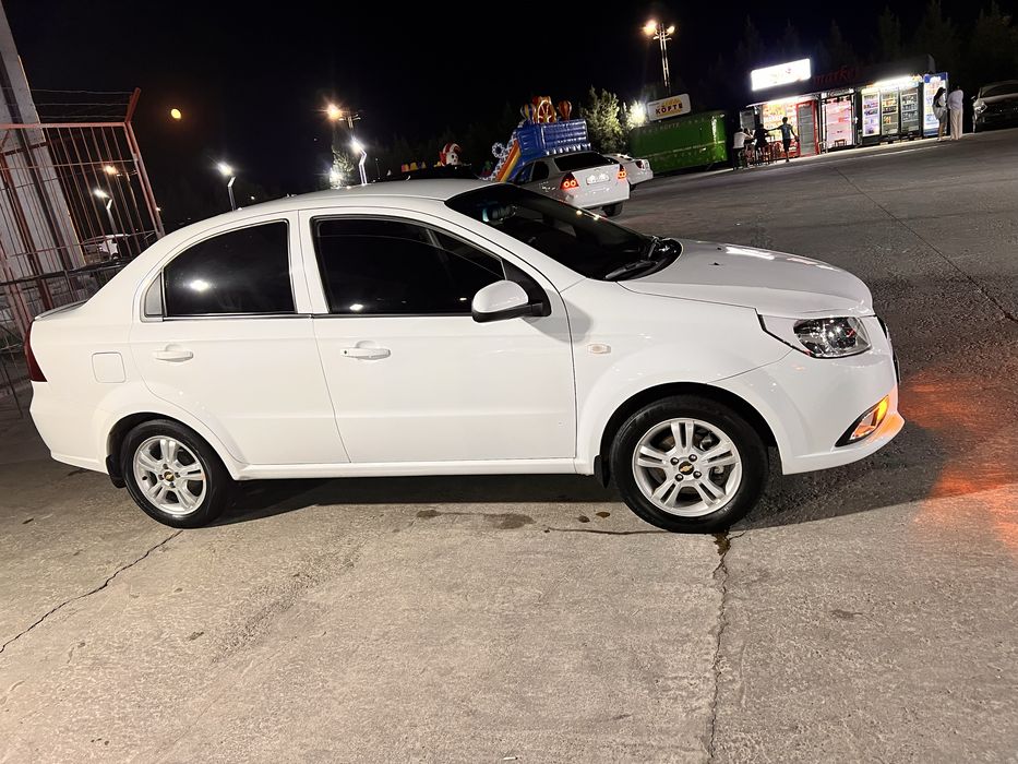 Nexia 3 2018 sotiladi