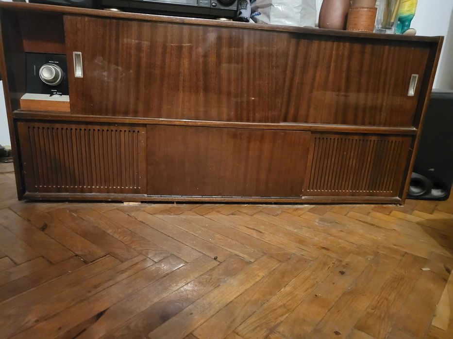 Радио грамофонен шкаф