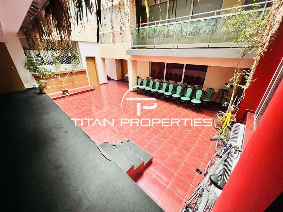 Дава се под наем Офис в Бургас, Център - 32 кв.м за 153 € - Снимка #3