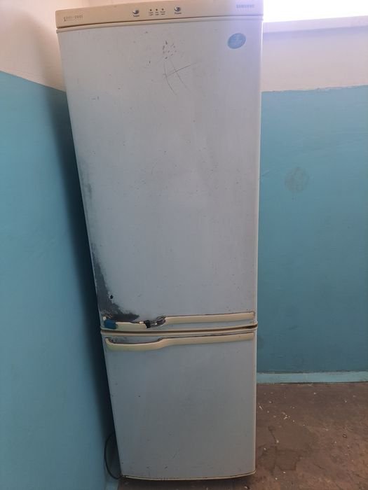 Продам холодильник