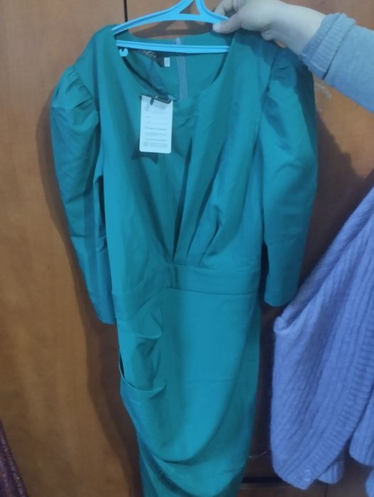 Платья разные новые