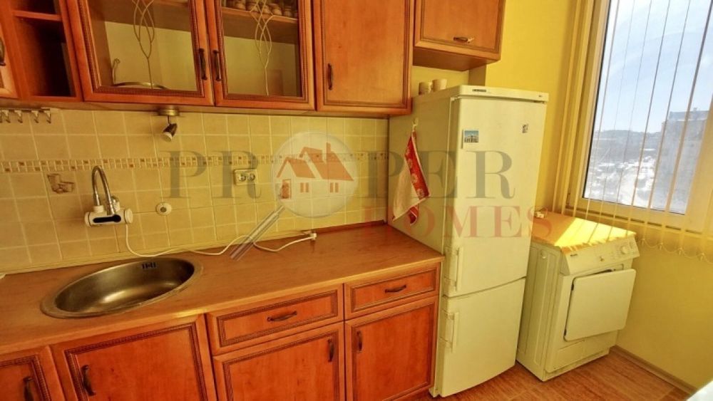 Дава се под наем Тристаен апартамент в Велико Търново, Бузлуджа - 85 кв.м за 338.64 € - Снимка #4