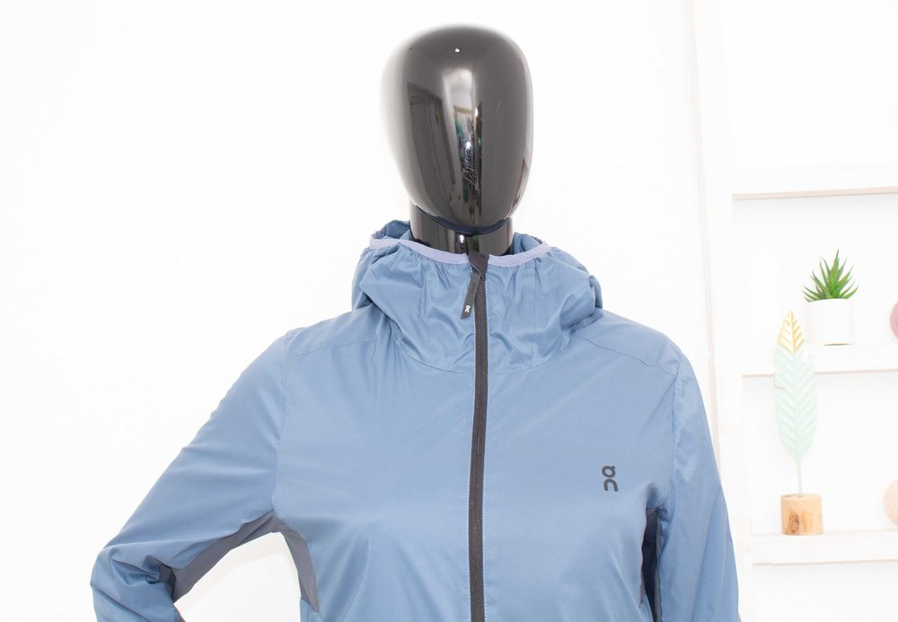 ON Running Insulator Jacket дамско яке с качулка есенно S