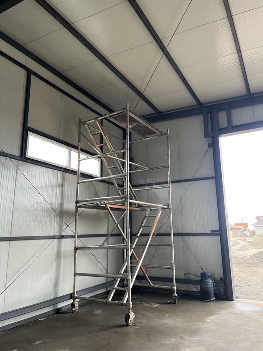 Inchiriez lift materiale pentru constructii si mobila, schela de inchiriat