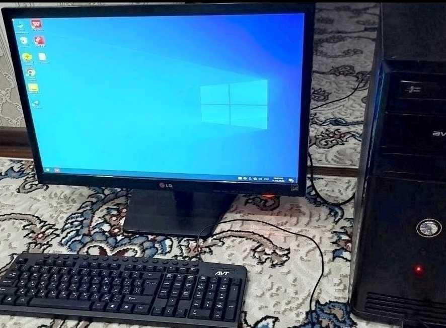 Компьютер продаётся