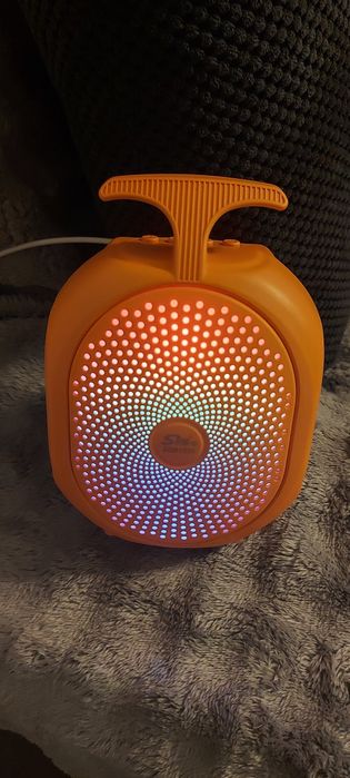 Boxa portabila bluetooth