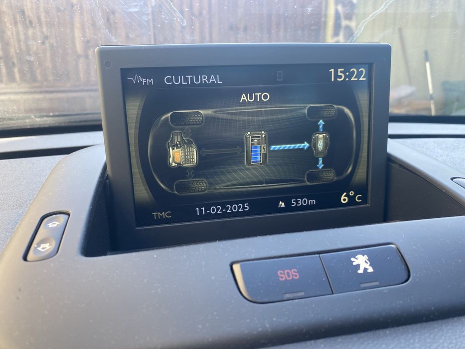 Vand Peugeot 3008 Hibrid Diesel+Electric Automatic 4x4