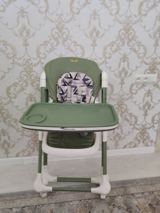 Bolalar ovqatlanish stuli