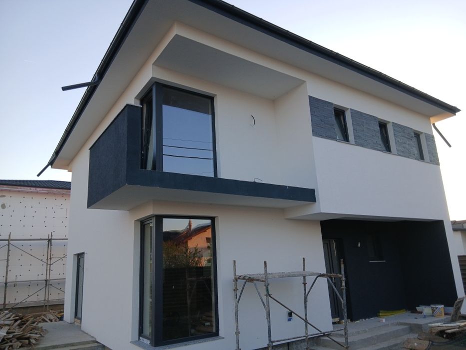 Casa de vanzare platou Prundu, Targ