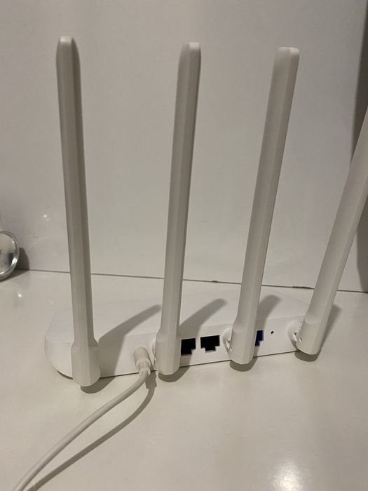 Продам Mi Router 4C