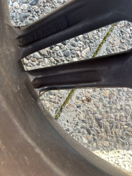 Оргинални джанти за мерцедес със гуми 225 40 18